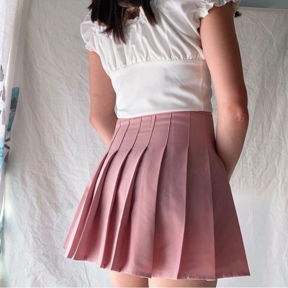 Aritzia Sunday Best Olive Micro Mini Skirt Pleated High Waisted micro skirt pink - Picture 8 of 8